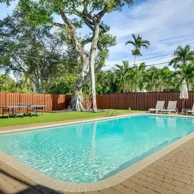 3 Mi to Sea! Family Pool House in Fort Lauderdale