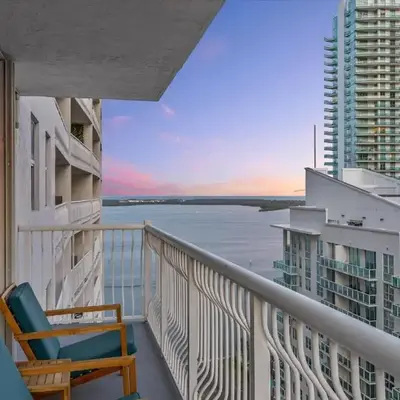 Brickell Bayfront Oasis Stunning Views Pool Gym