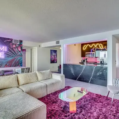 Luxe Miami Vice Condo! Bay Views and Pool Access