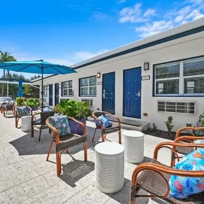 Hollywood Beach Suites and Hotel