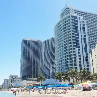 On The Beach - Lux 2 Bedroom Miami