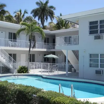 Summerland Suites