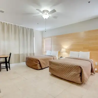 James Hotel