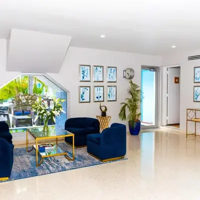 Aqua Hotel & Suites
