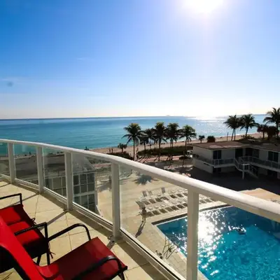 Castle M16 Oceanview Loft with Beach access