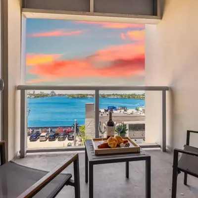 Bay View - Rooftop Pool - Hollywood Beach Broad -walk