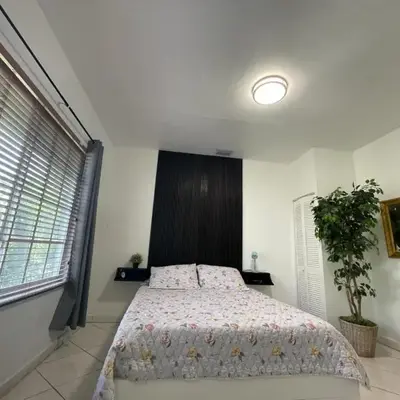 Private Suite next to Calle Ocho