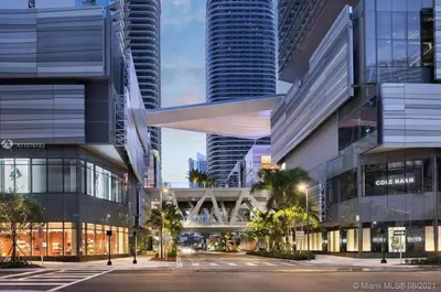 a view of a city street with tall buildings at Downtown Miami Brickell Bay & Pool View 4 Bedrooms in Miami