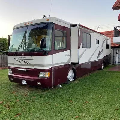 Remodeled and Comfortable RV - FREE PARKING
