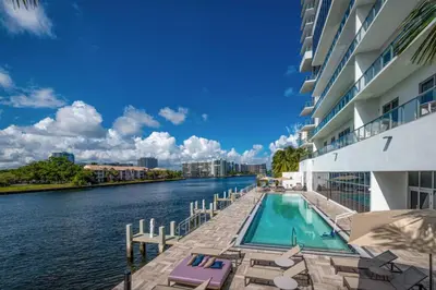 Gallery image of Luxury Two Bed Two Bath Beach Resort Condo 35 USD resort fee per day in Hollywood