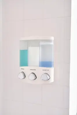 a light in a bathroom with a white wall at Little Havana Executive 11 in Miami