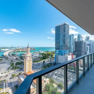 Global Luxury Suites Miami Worldcenter