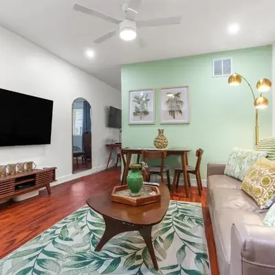 The Pearl Beachside Apartments on Hollywood Beach