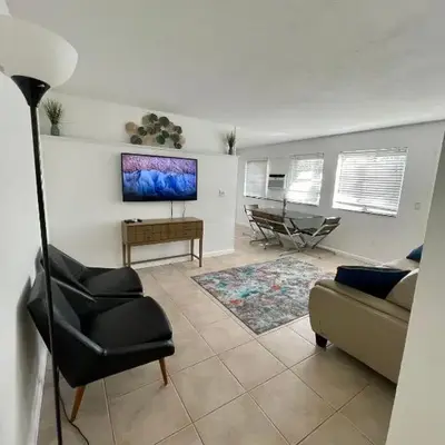 Downtown FTL apartments on the River