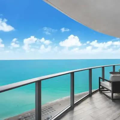 Zen Vacation Rentals Ocean Front at Lyfe Resort