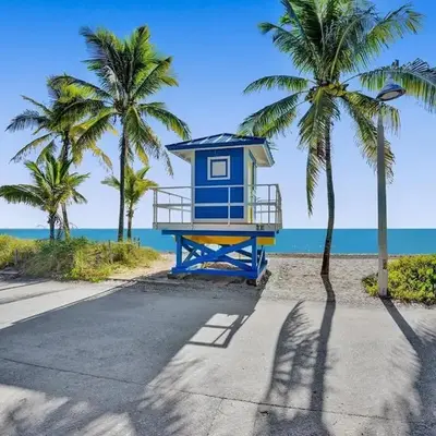 Waves On Desoto Rental Unit With Pool