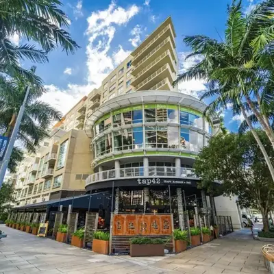 Beautiful 1BD 1BTH at Midblock FREE PARKING