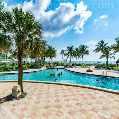 The Tides apartment Go Holiday Home 5th floor