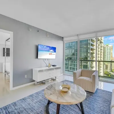 Emblematic unit at Icon in the heart of Brickell