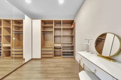 a dressing room with a mirror and a sink at Your Dream Home in Coral Ridge in Fort Lauderdale