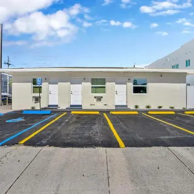 Rainbow Motel Miami