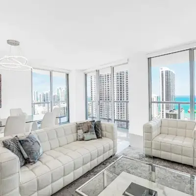 Beachwalk Resort - Waterfront huge 3-Bedroom apartment with direct ocean-view!