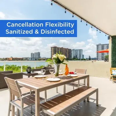 Golden Bay 303
