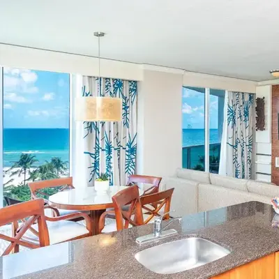 TRUMP INTERNATIONAL BEACH RESORT 2 BEDROOM APARTMENT 1600 Sf Ocean and Bay View